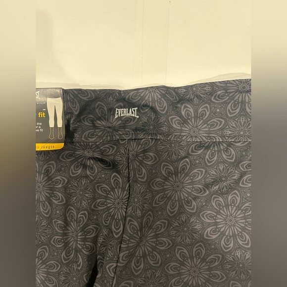 Everlast Body Fit Capri Leggings Women’s Large Black Floral Pattern - Picture 7 of 12